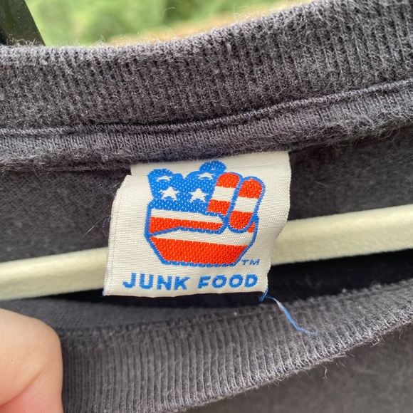 Sergeant Peppers Graphic T-Shirt Vintage - Picture 4 of 5